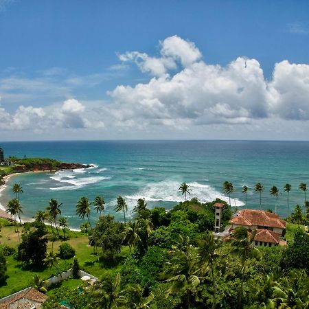 Horizon Inn By Oceanlife Surf Stay Weligama Exterior photo