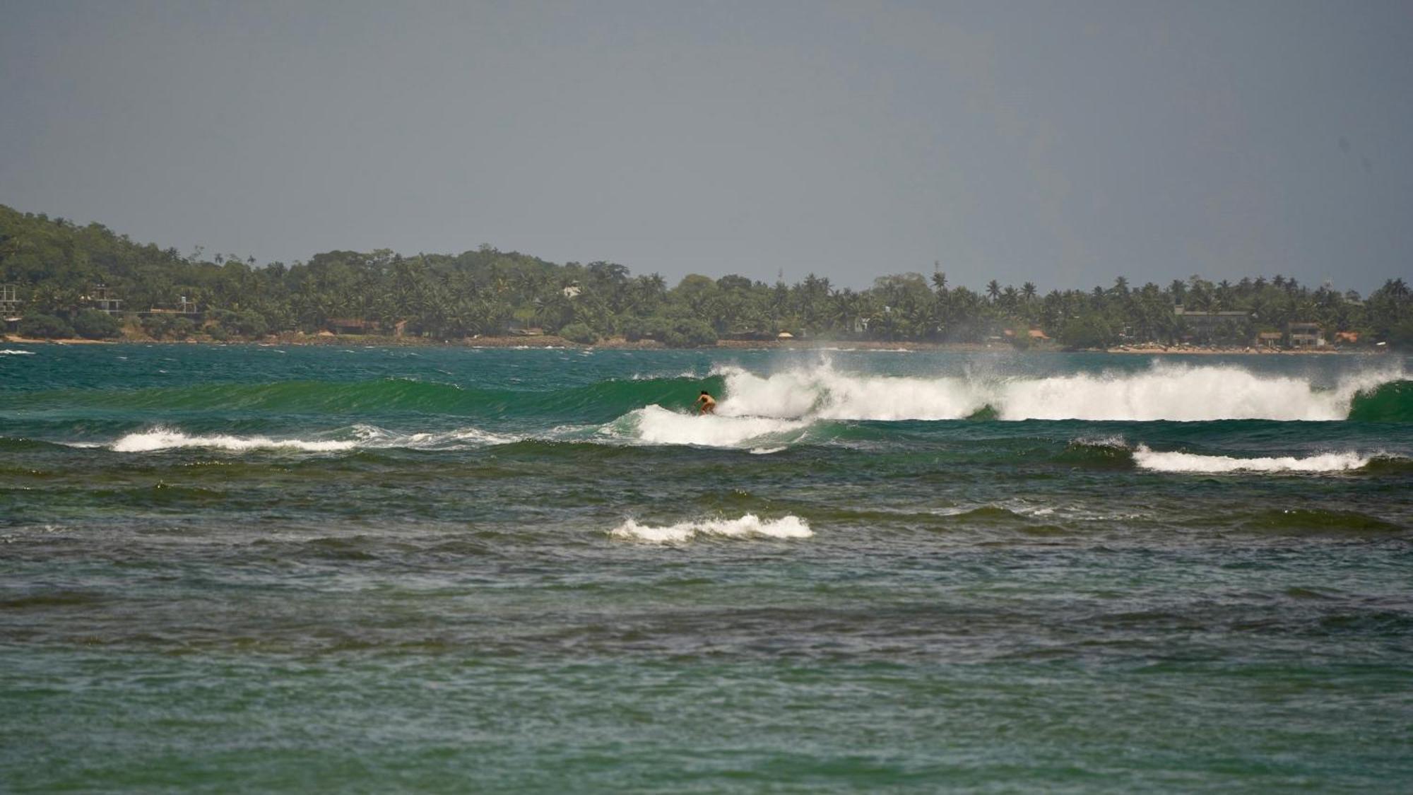 Horizon Inn By Oceanlife Surf Stay Weligama Exterior photo