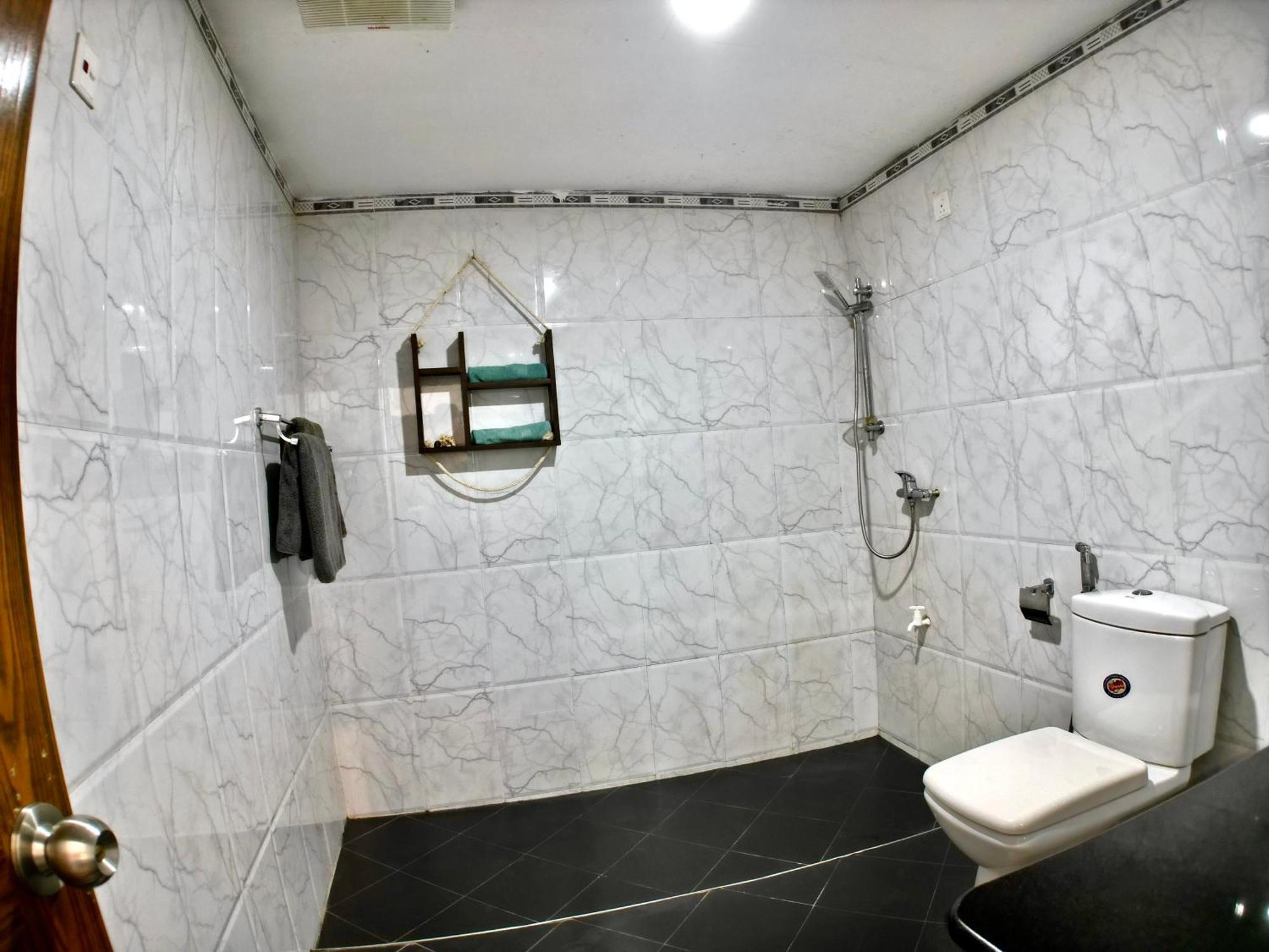 Horizon Inn By Oceanlife Surf Stay Weligama Exterior photo
